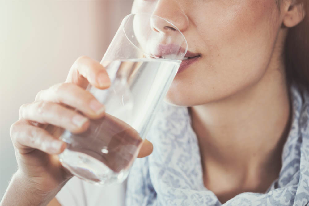 Does Drinking Water Help Acne?