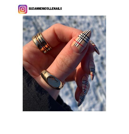 burberry nail design