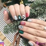 50+ Festive (but Easy) Christmas Nail Design Ideas to Try