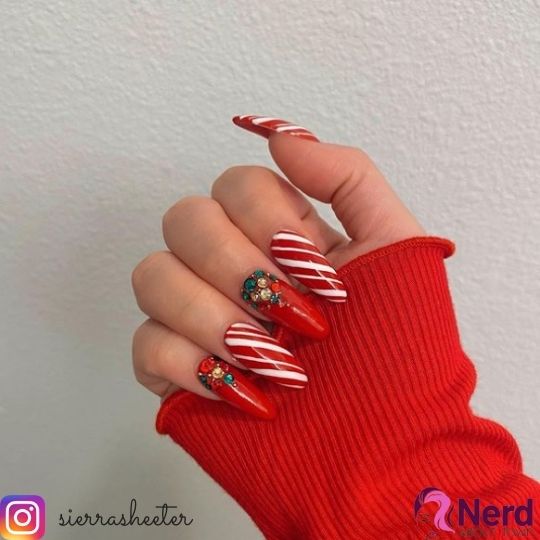 christmas candy cane nails