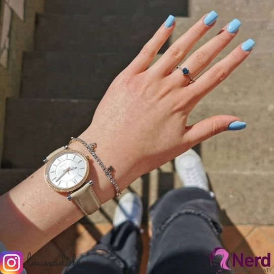 short cute light blue nails
