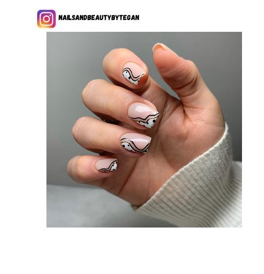 minimalist line nail design