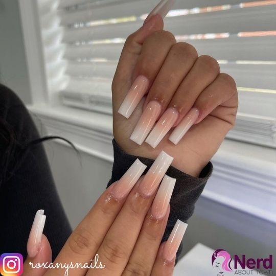nude ombre nails