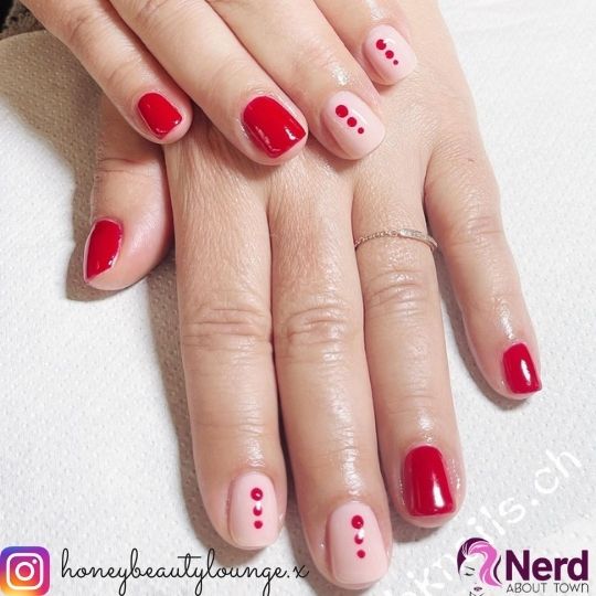short red gel nails