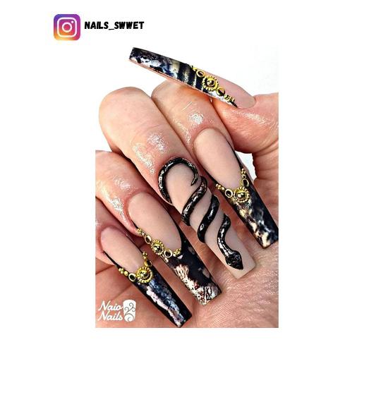 snake nail art