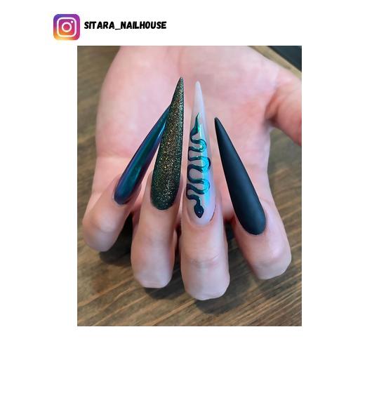 snake nails