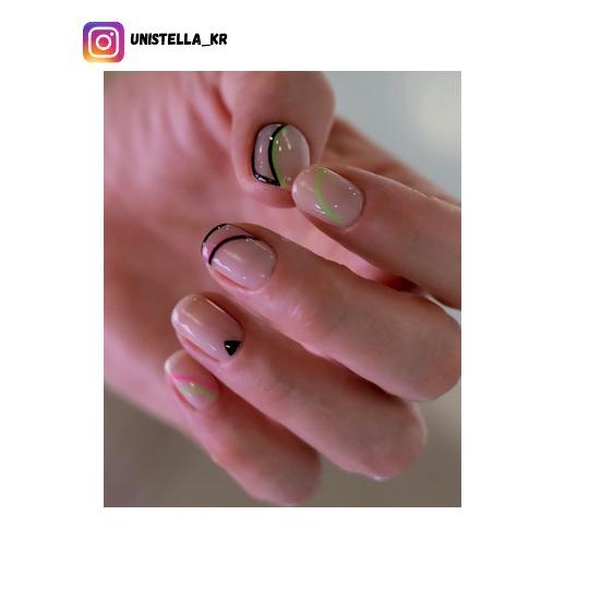korean minimalist nail polish design