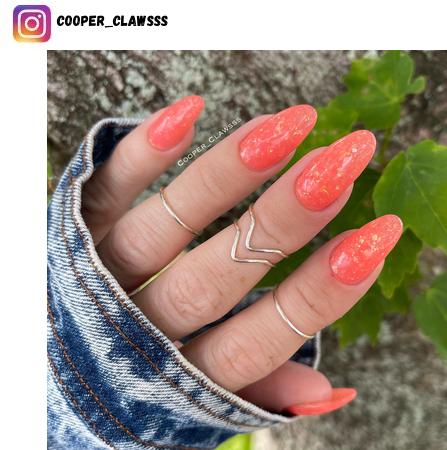 Coral nail polish design