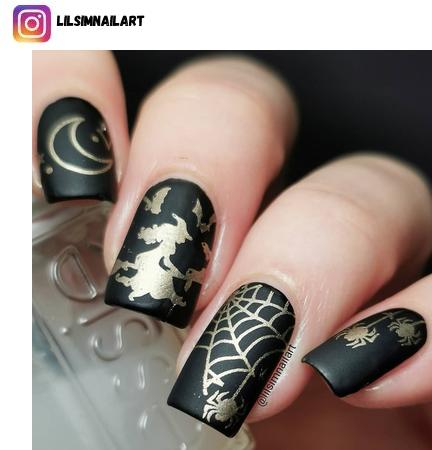 black and gold nail art