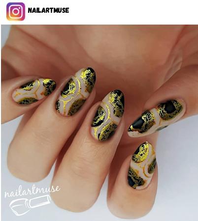 black and gold nail design