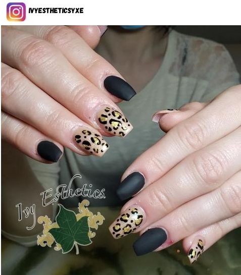 matte black design nails