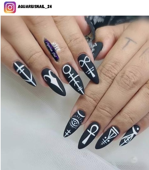 matte black design nail art