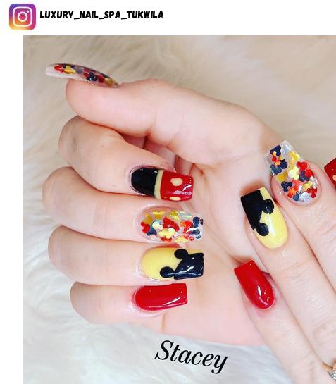 mickey mouse nails