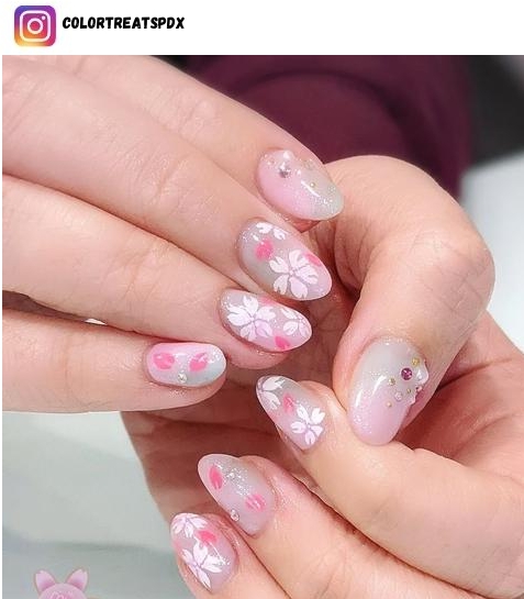 9 Sakura Nail Art Designs For Cherry Blossom Themed Manicures