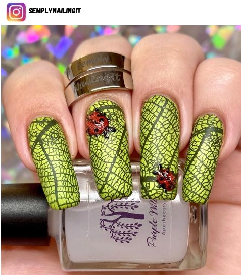 ladybug nail polish design