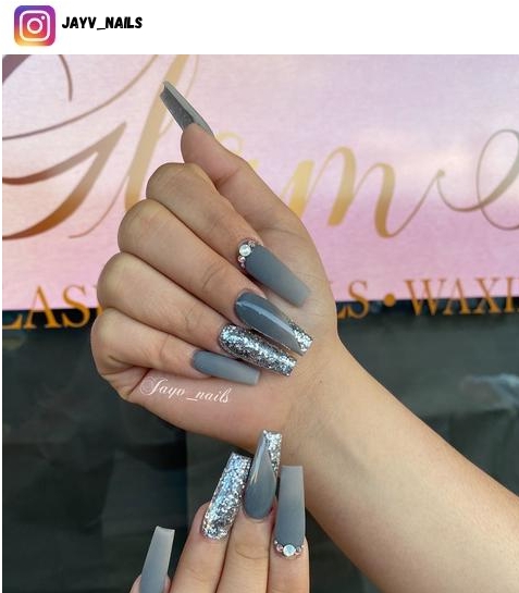 matte grey nails