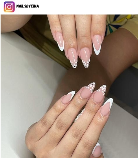 oval french tip nail art