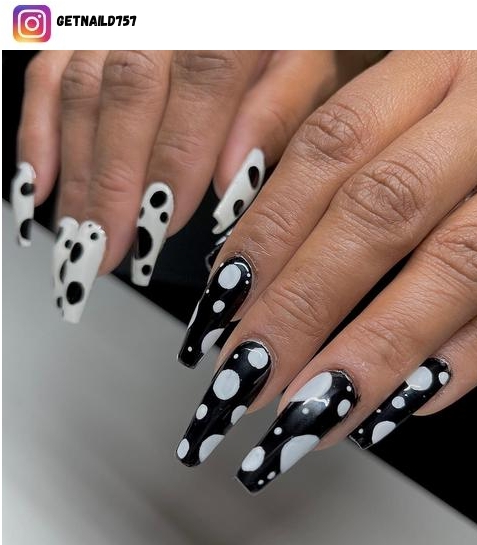  polka dot nail design