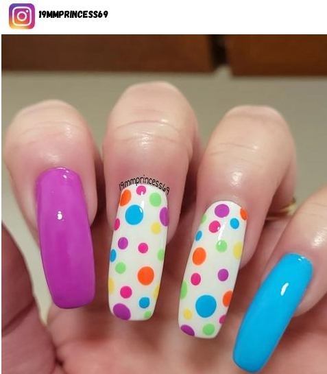  polka dot nail design ideas
