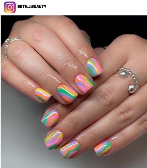 rainbow nail design