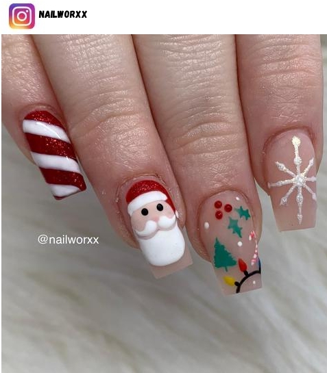 short christmas nail polish design