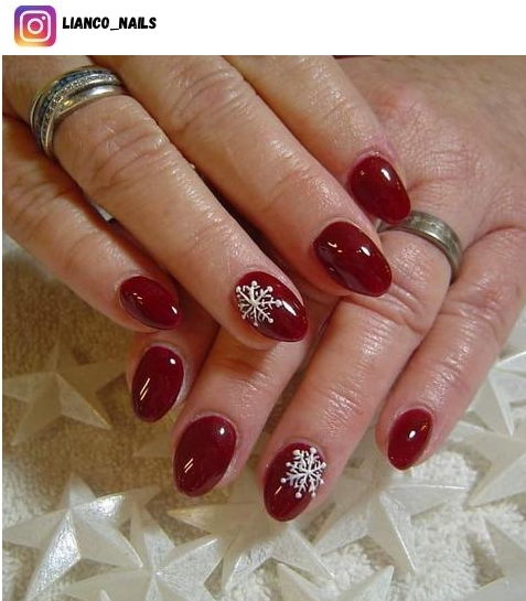 short christmas nail designs