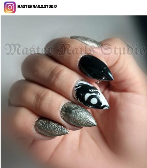 short stiletto nail art