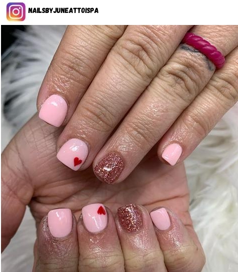 short valentine nail polish design