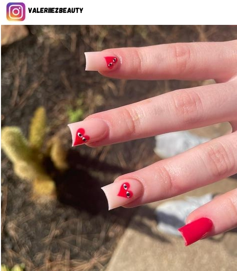 short valentine nail design ideas