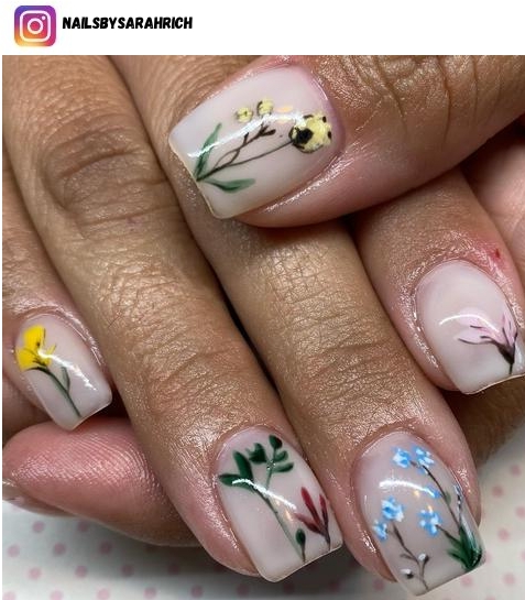 simple flower nail polish design