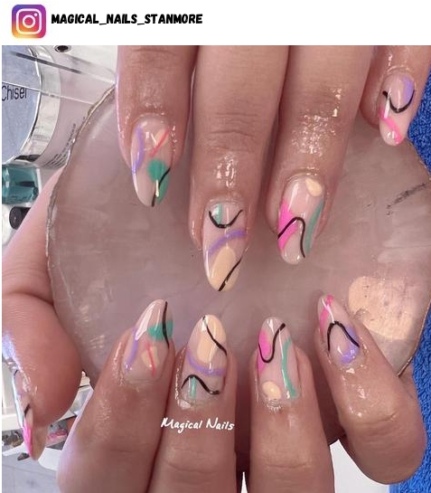 squiggly nail polish design