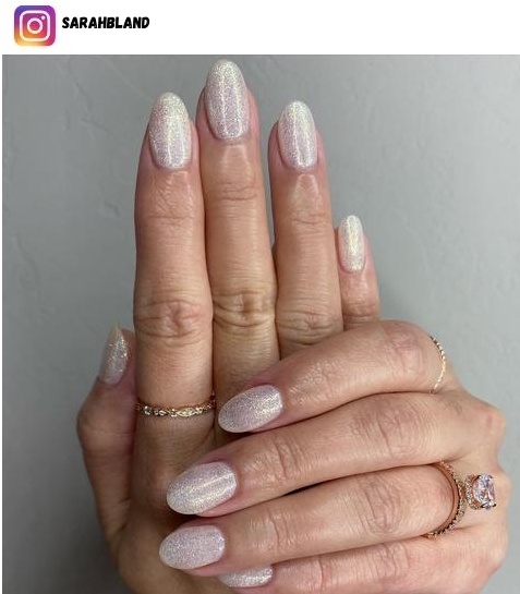 56+ Dazzling White Glitter Nail Designs for 2023 - Nerd About Town