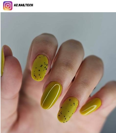 yellow nail art