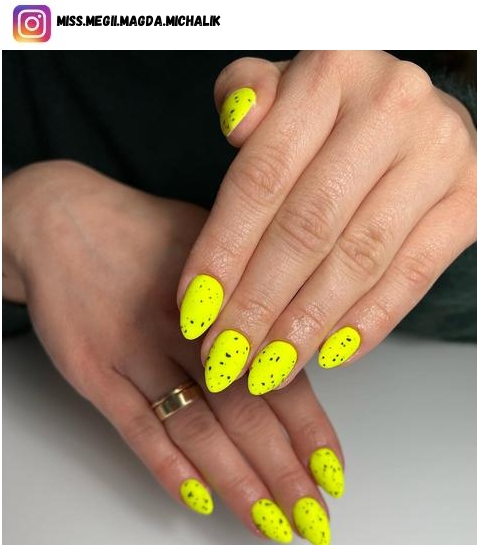 yellow nail design ideas