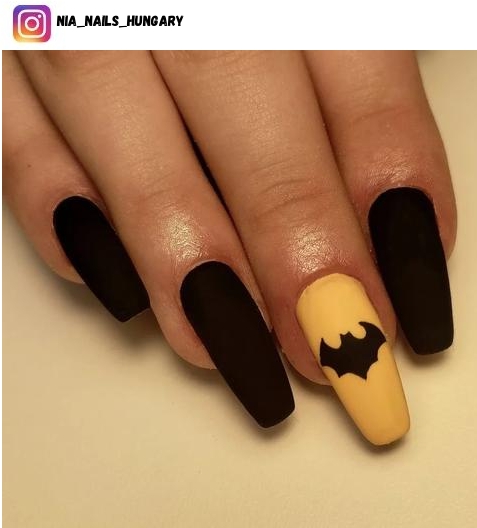 batman nail design