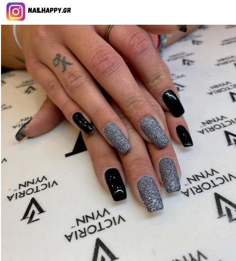 black and silver nail designs