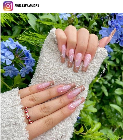 brown french tip nail design