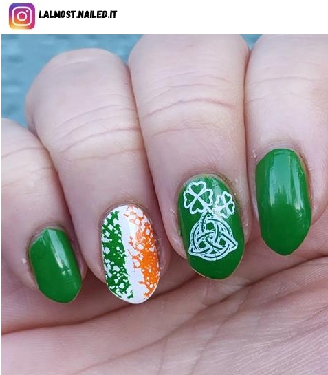 celtic nail polish design