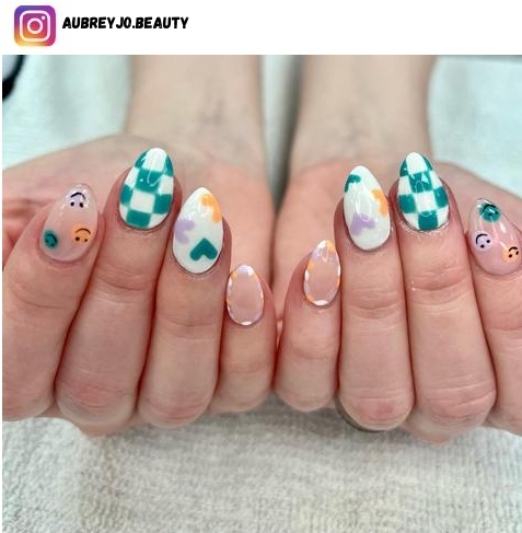 checkered nails