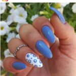 54 Stunning Accent Nail Ideas to Try