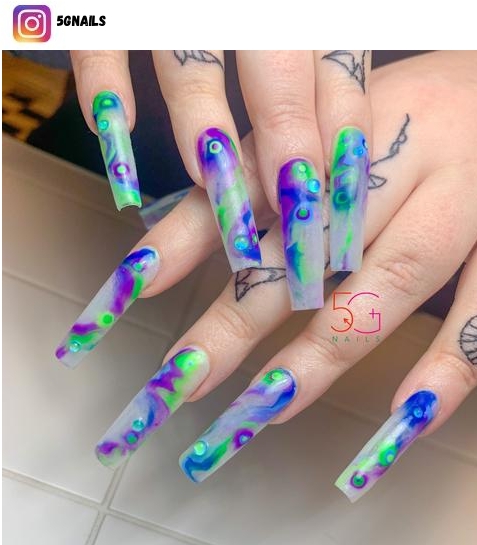 alien nail polish design