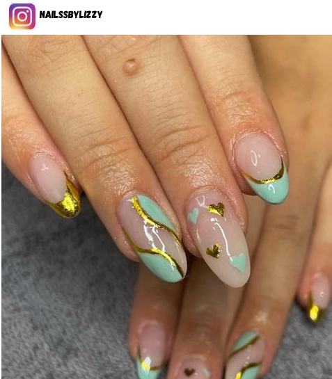 green and gold nail designs