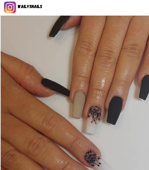 henna nail polish design