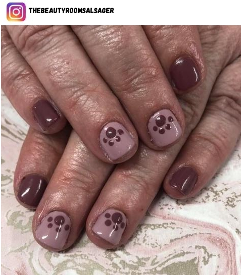 paw print nails