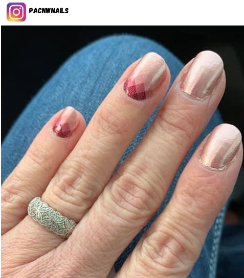 rose gold glitter nails