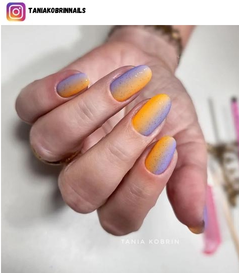 two tone ombre nail art
