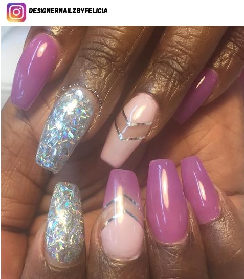 glitter accent nail art