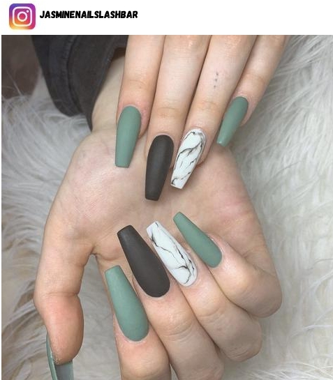 marble accent nail designs