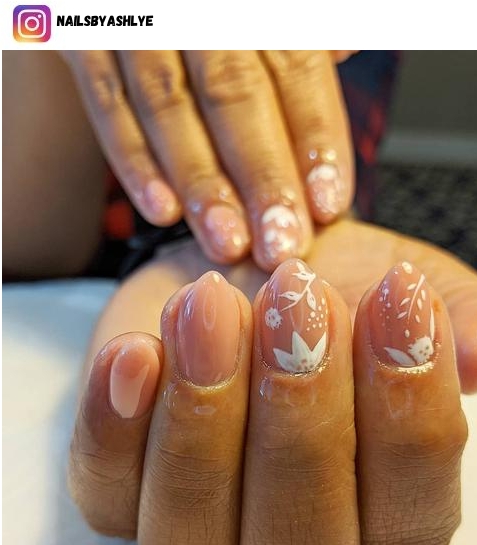 white flower nails