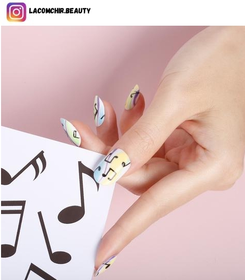 musical notes nail polish design